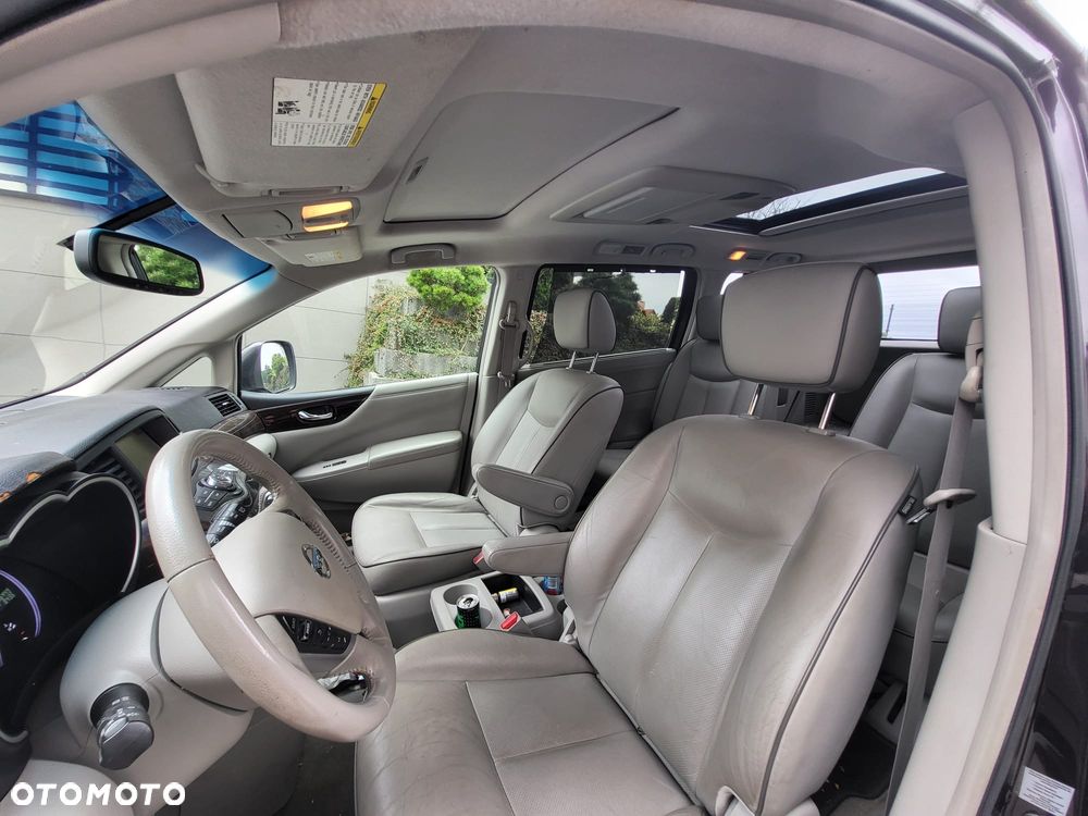 Nissan Quest - 7