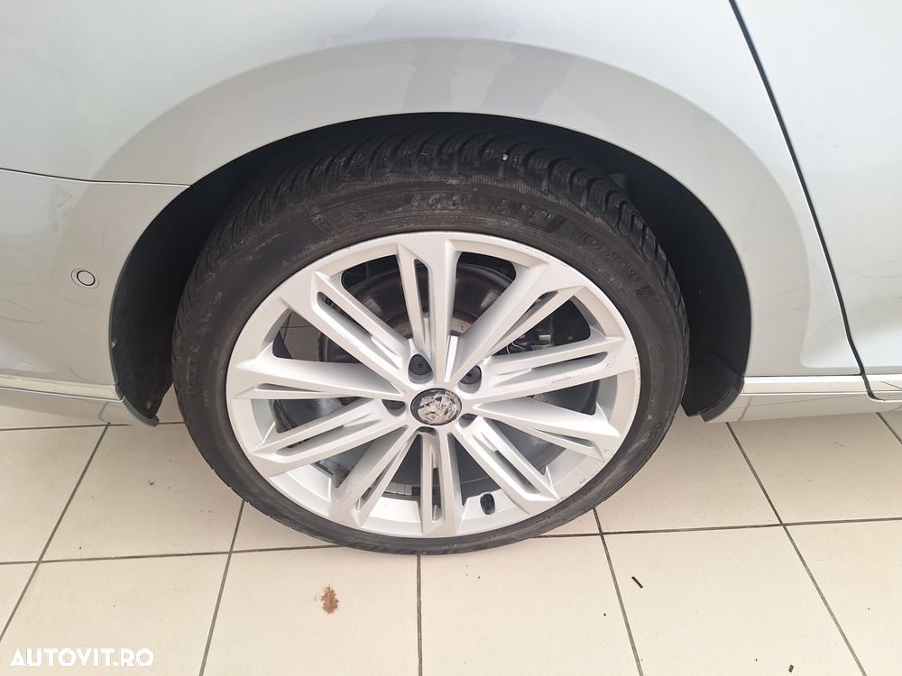 Volkswagen Passat 2.0 TDI DSG Highline - 8