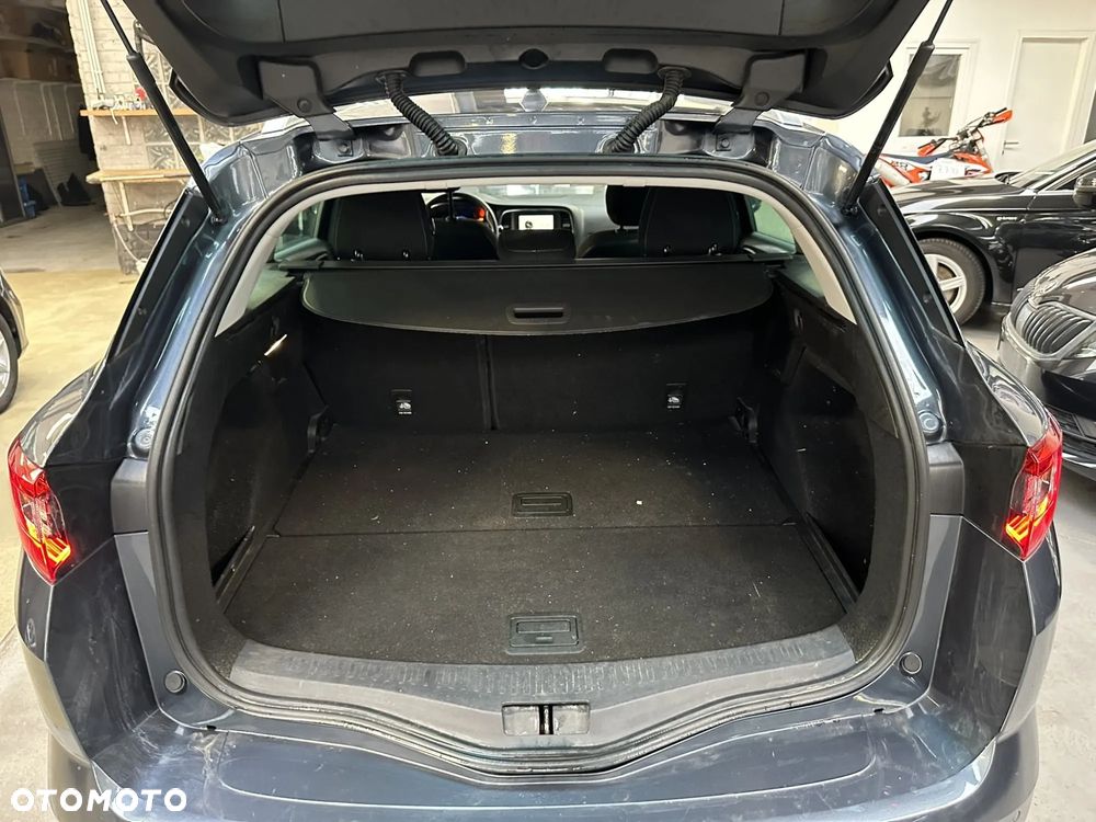 Renault Megane 1.3 TCe FAP Limited - 10