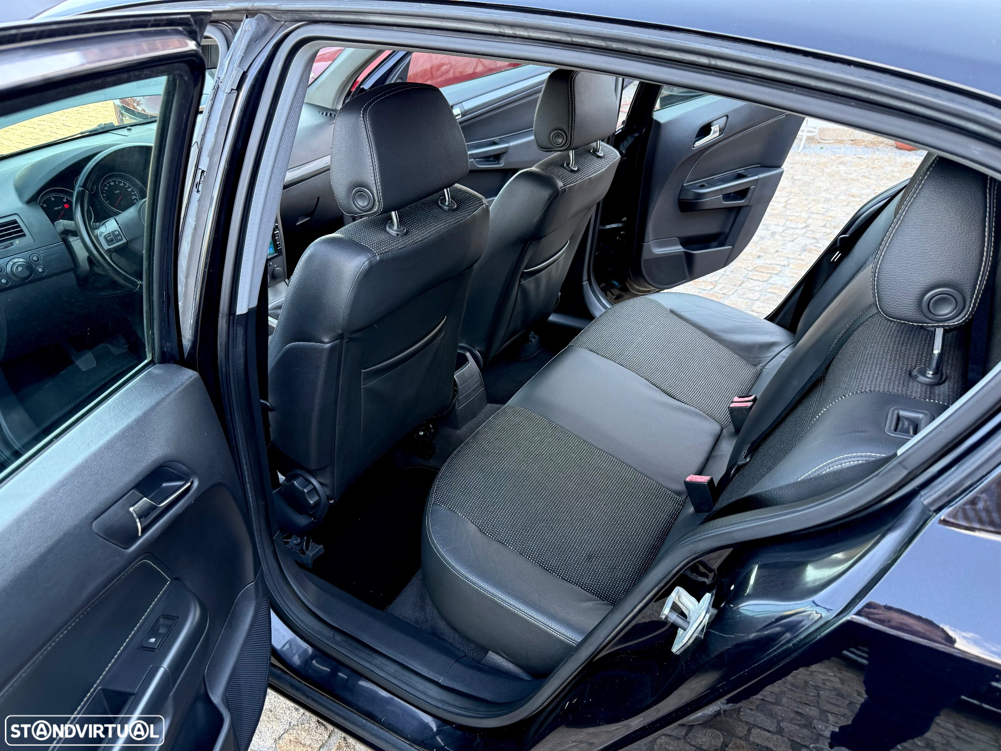 Opel Astra 1.3 CDTi Cosmo - 38