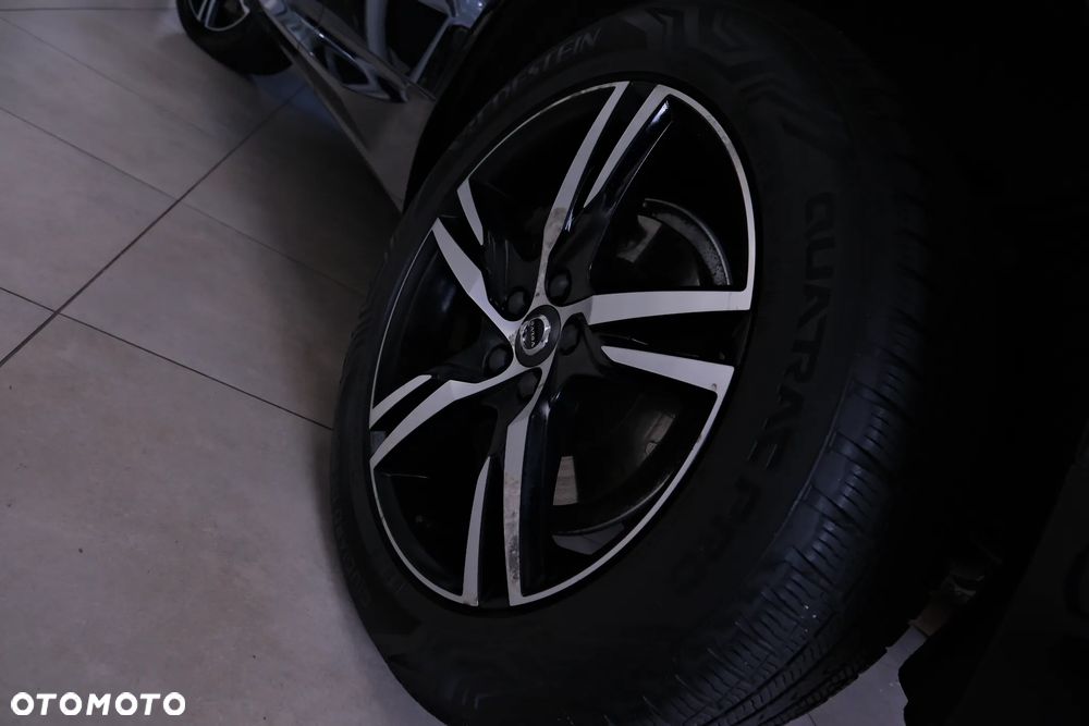Volvo XC 60 T8 AWD Plug-In Hybrid R-Design - 21