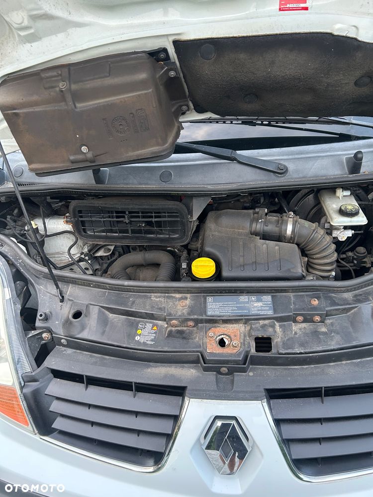 Renault Trafic - 18