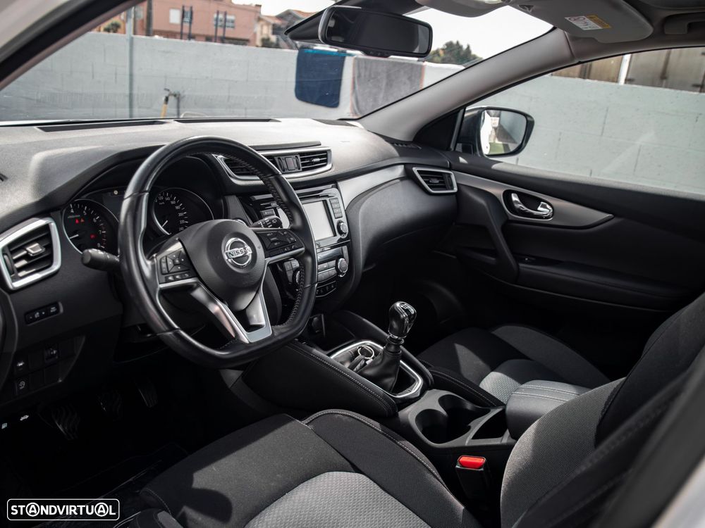 Nissan Qashqai 1.3 DIG-T N-Connecta J18 - 15