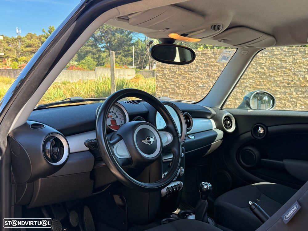 MINI 3 Portas One 1.4 - 14