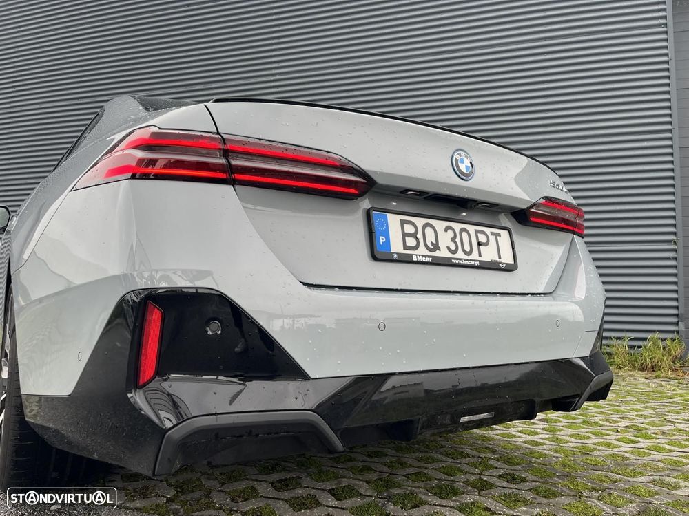 BMW 530 e Pack Desportivo M Pro - 22