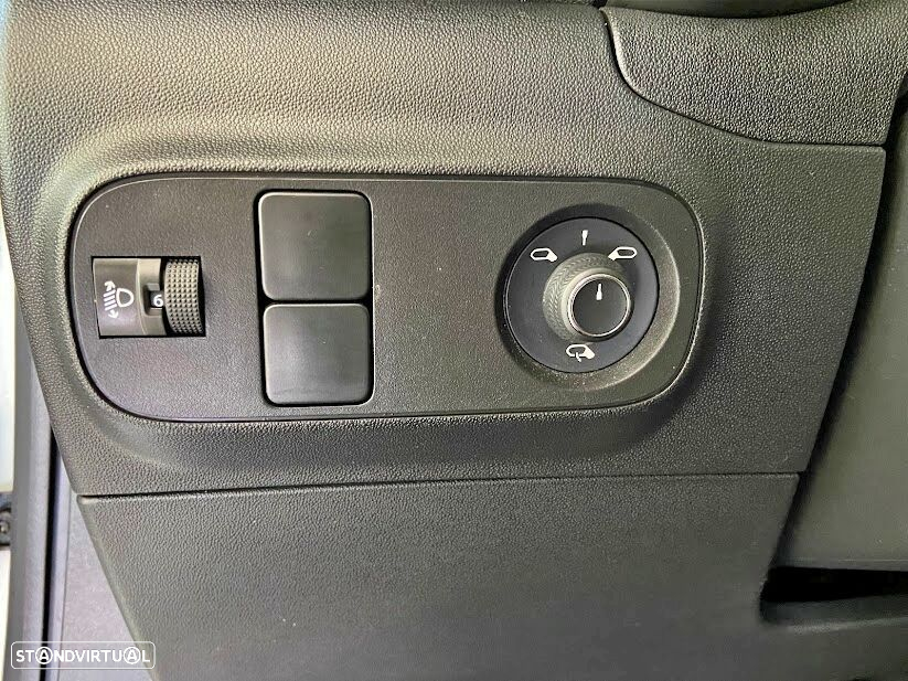 Citroën C3 1.2 PureTech C-Series - 3