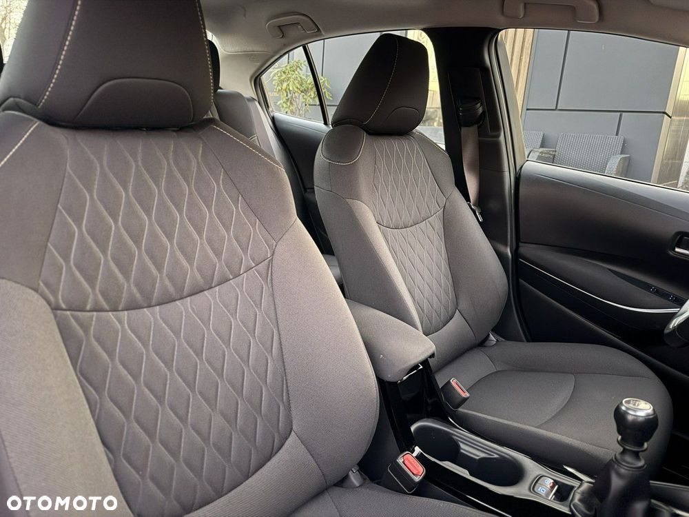 Toyota Corolla 1.5 Comfort - 17