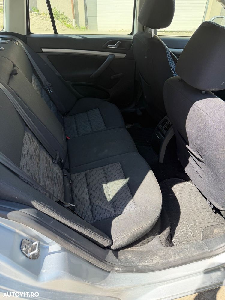 Skoda Octavia 1.6 TDI ELEGANCE - 8