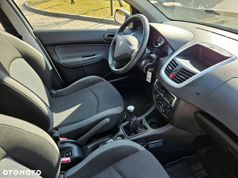 Peugeot 206 - 8