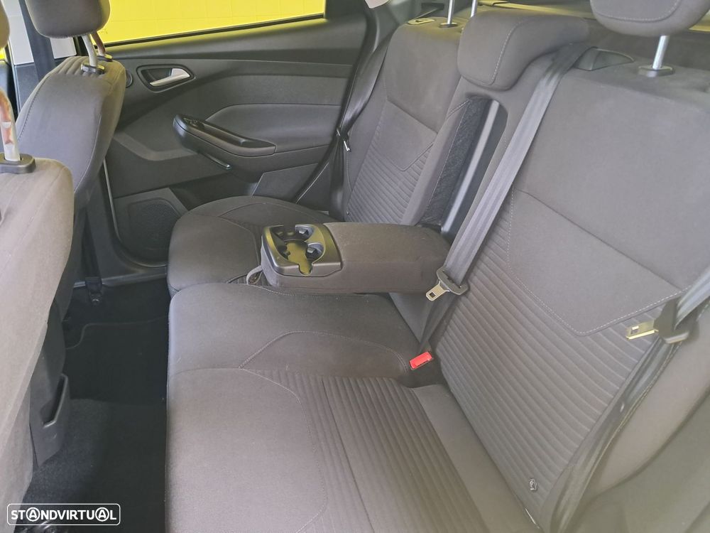 Ford Focus 1.0 EcoBoost Titanium - 12