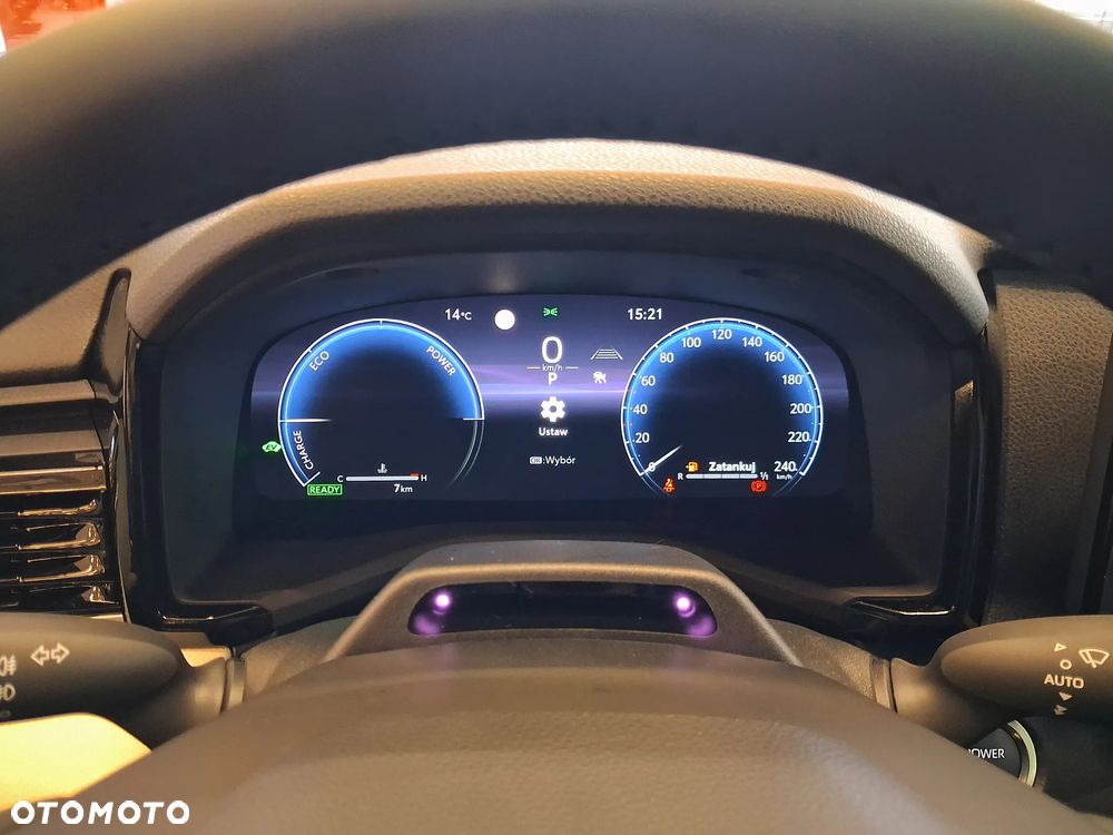 Toyota Camry 2.5 Hybrid Executive CVT - 13