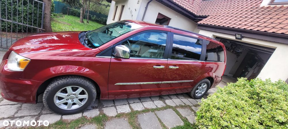 Chrysler Town & Country 3.6 Limited - 17