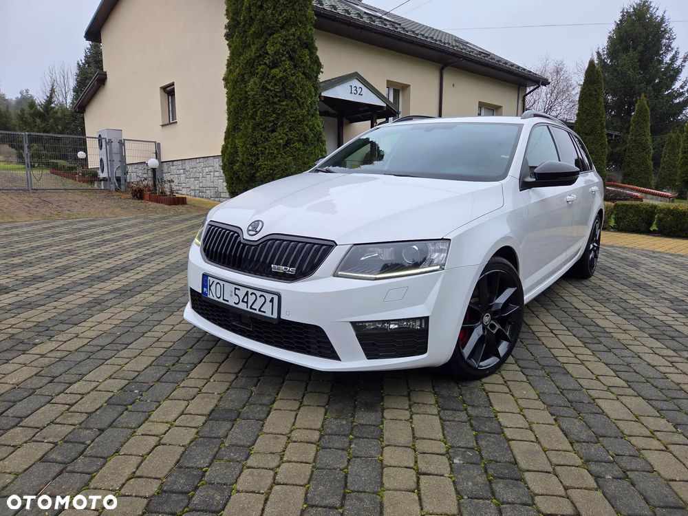 Skoda Octavia 2.0 TDI DSG RS - 2