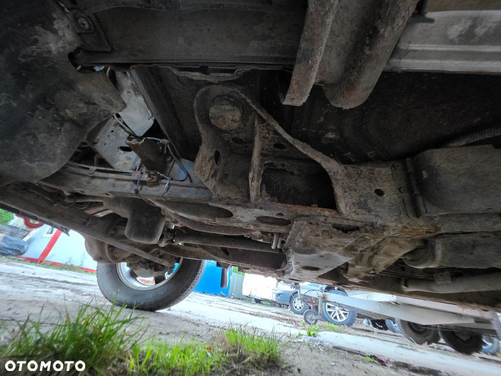 Nissan Patrol GR 2.8 TDI - 28