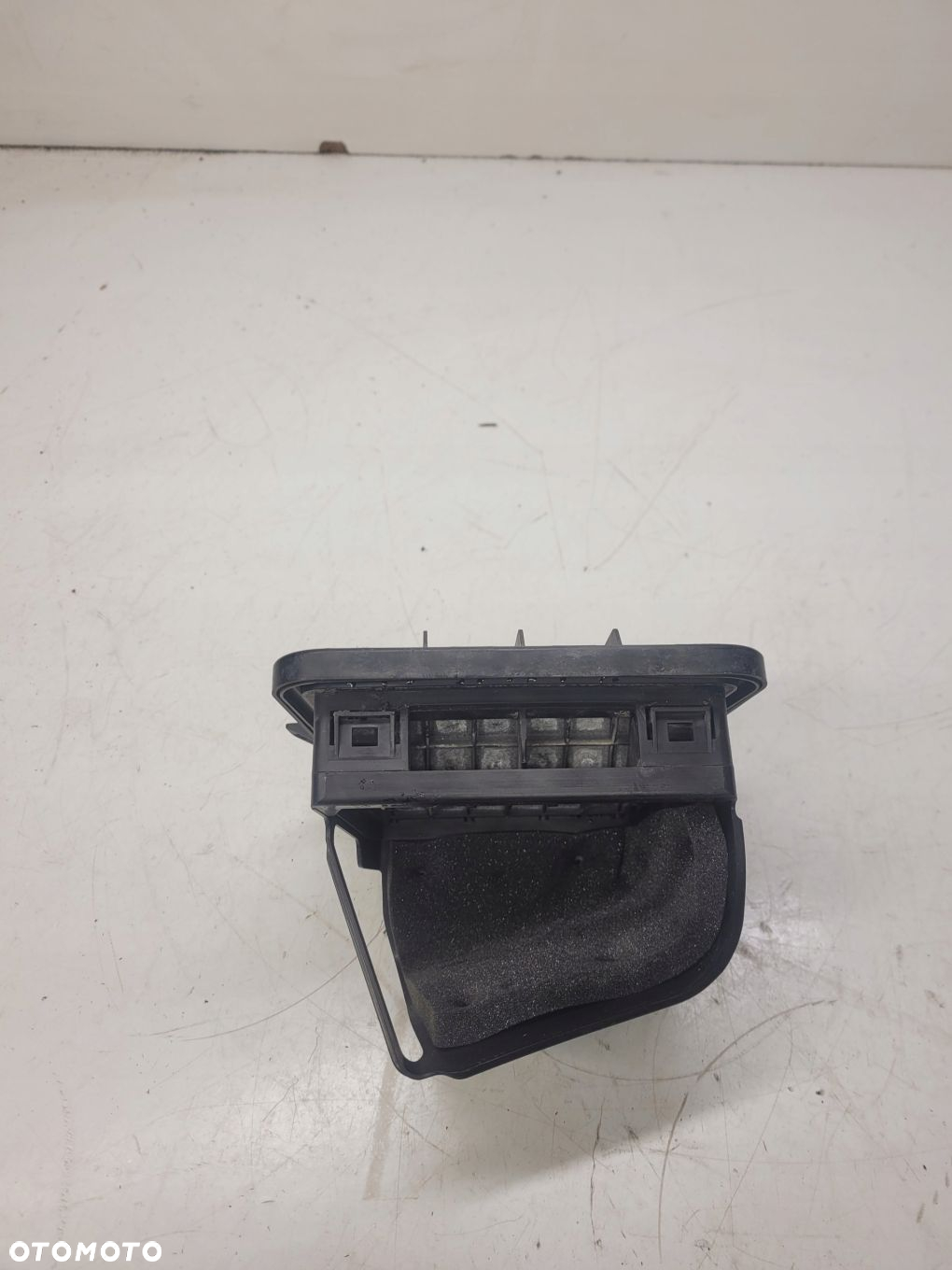 KRATKA POWIETRZA PRAWY TYŁ AUDI A7 4G8819302 - 4