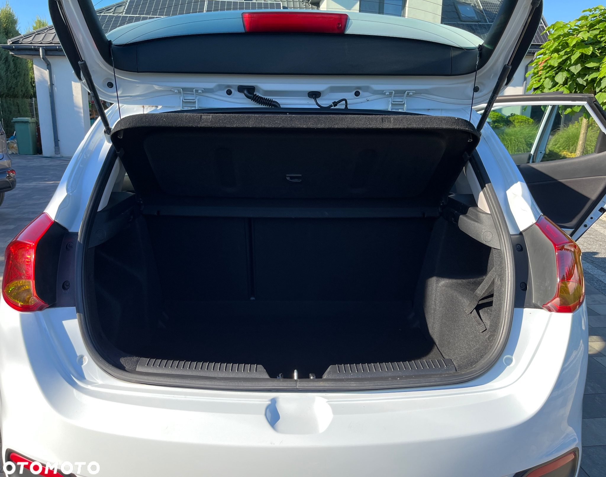 Kia Ceed - 13