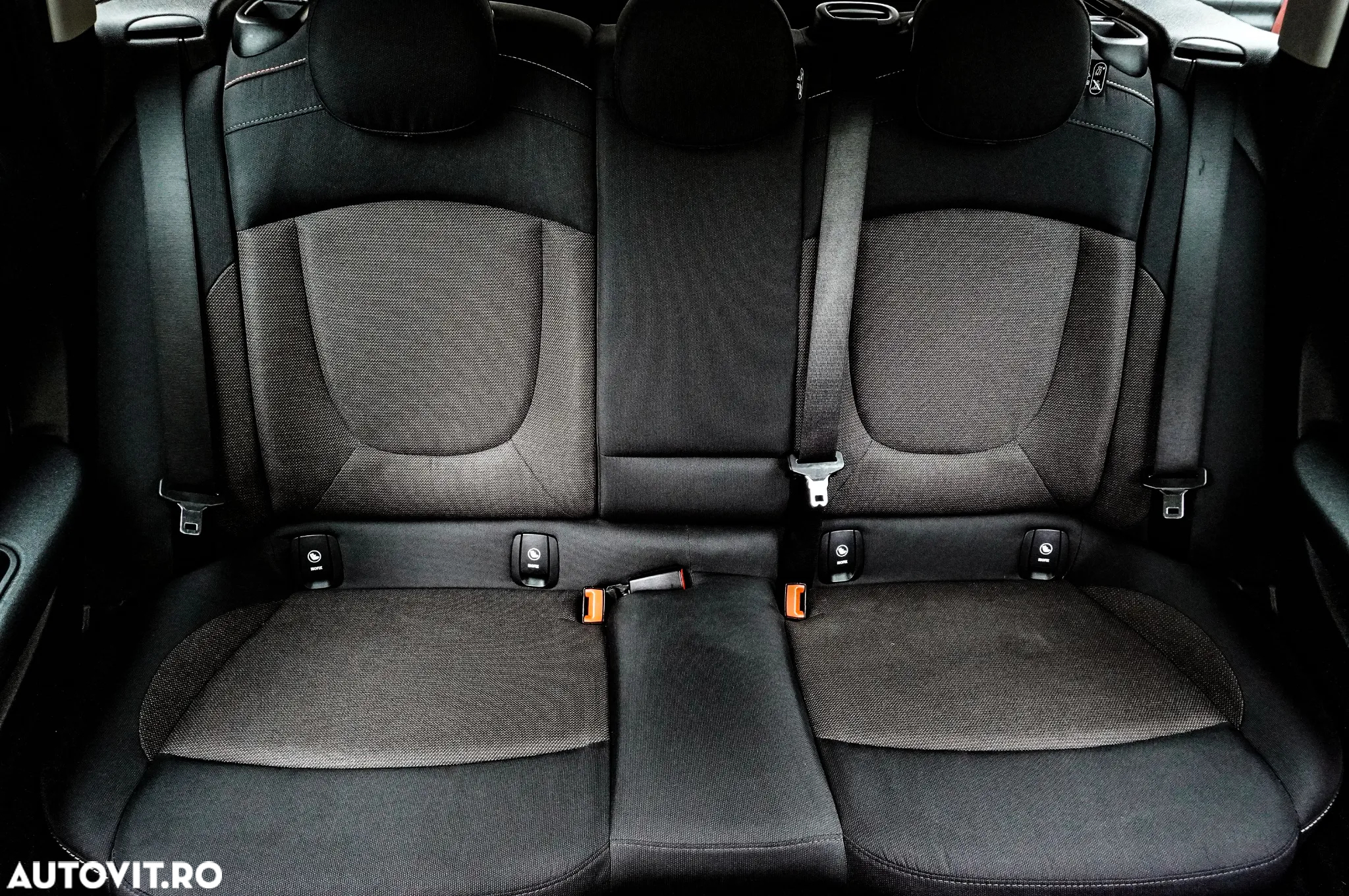 Mini Clubman One D - 18
