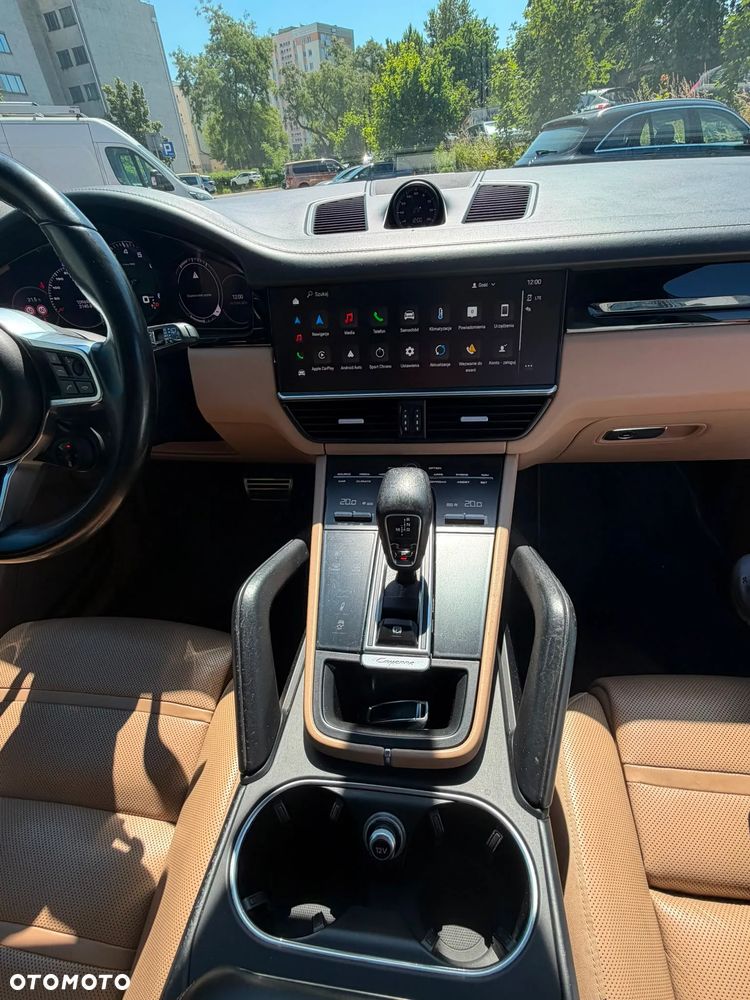 Porsche Cayenne S - 8