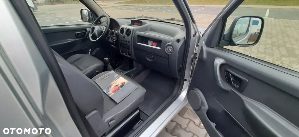 Citroën Berlingo 1.6 HDi - 11