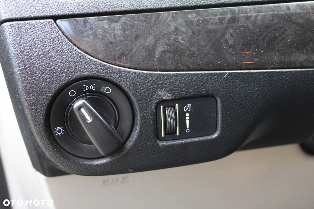 Dodge Grand Caravan - 22