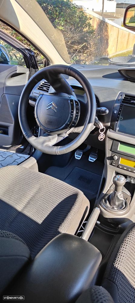 Citroën C4 1.6 HDi 110 Exclusive - 14