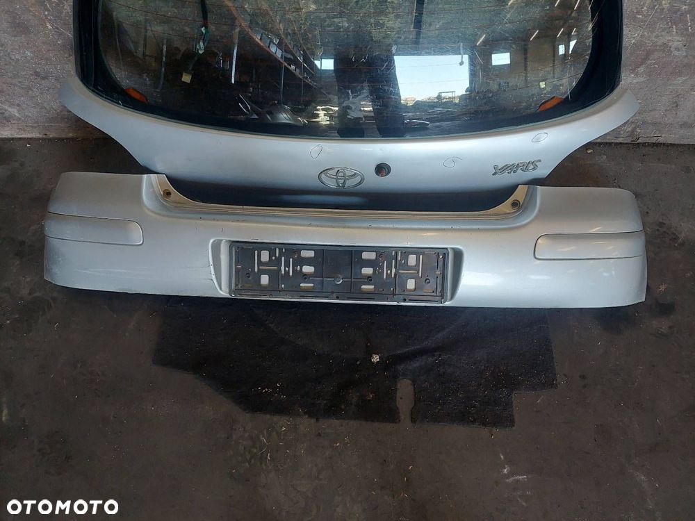 KOMPLETNY TYŁ KLAPA BAGAŻNIKA ZDERZAK LAMPY TOYOTA YARIS I LIFT 1E7 - 4