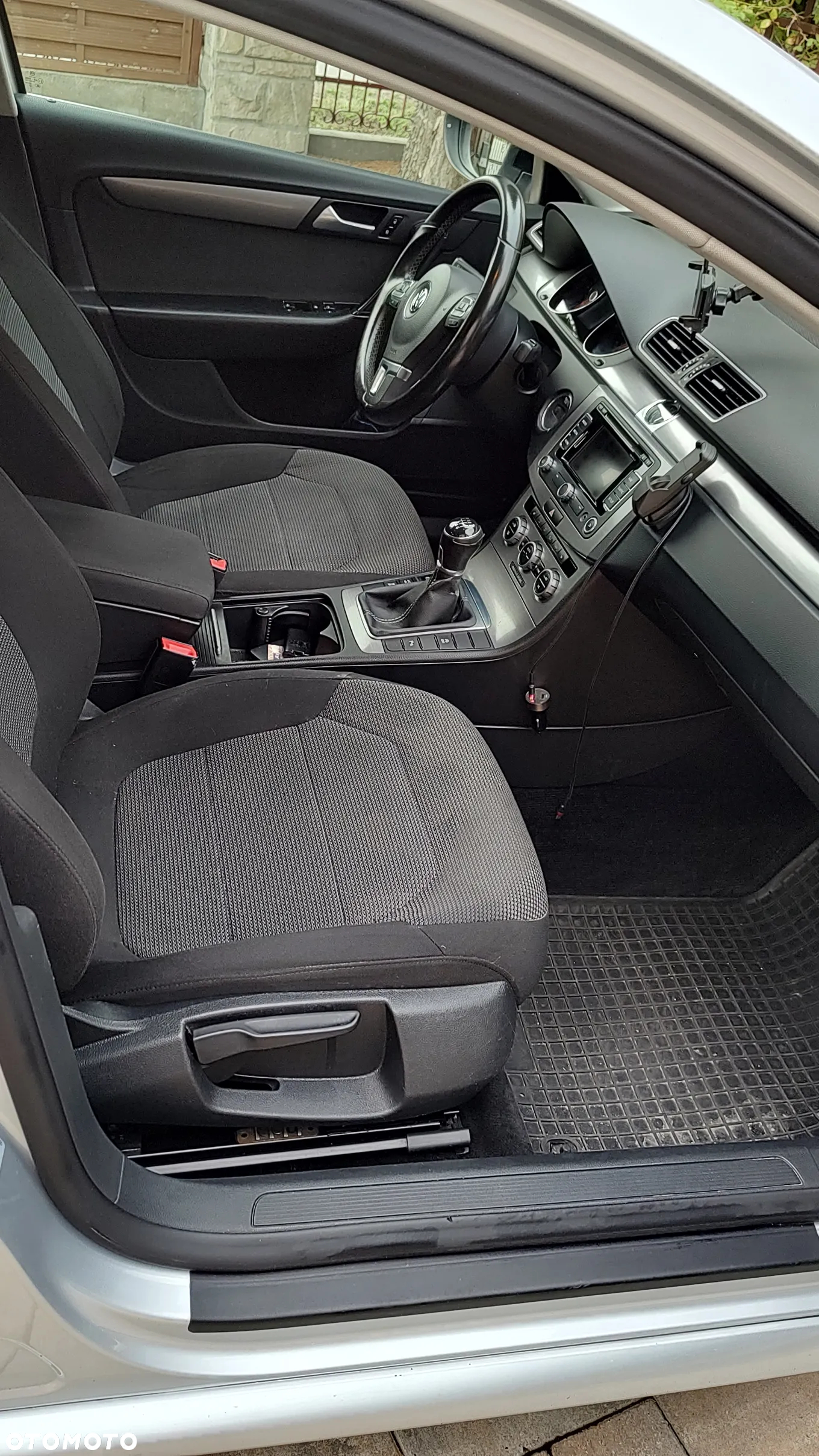 Volkswagen Passat 2.0 TDI Comfortline - 8