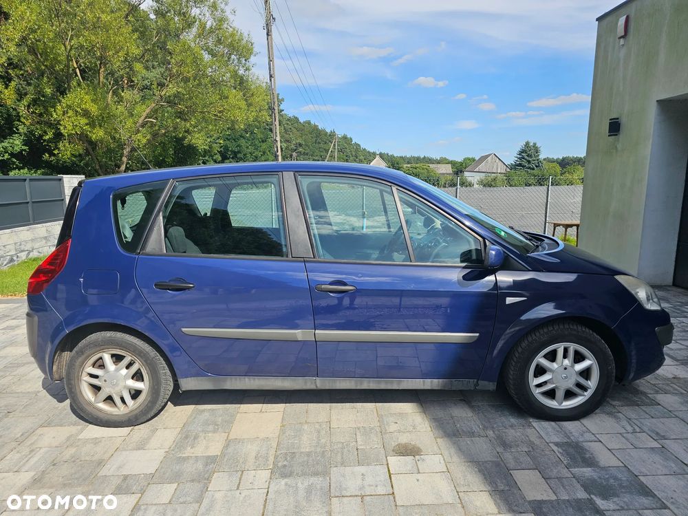 Renault Scenic 1.6 16V Emotion - 4
