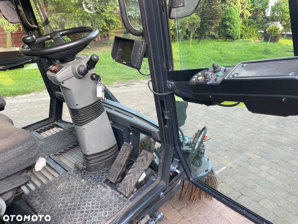 Schmidt Swingo Compact CS 256   200 + Zamiatarka drogowa  zamiatarka chodnikowa uliczna  Swingo 200 +    Super stan 2019 rok - 23