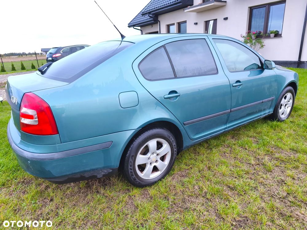 Skoda Octavia 2.0 FSI Elegance - 9