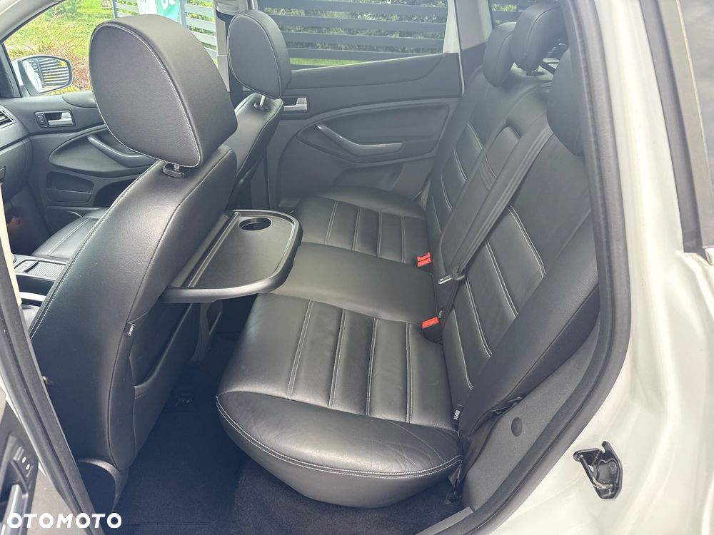 Ford Kuga 2.5 4x4 Titanium - 10