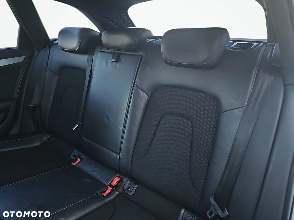 Audi A4 Avant 2.0 TFSI Quattro - 11