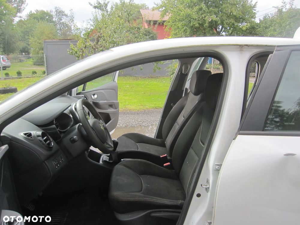 Renault Clio - 7