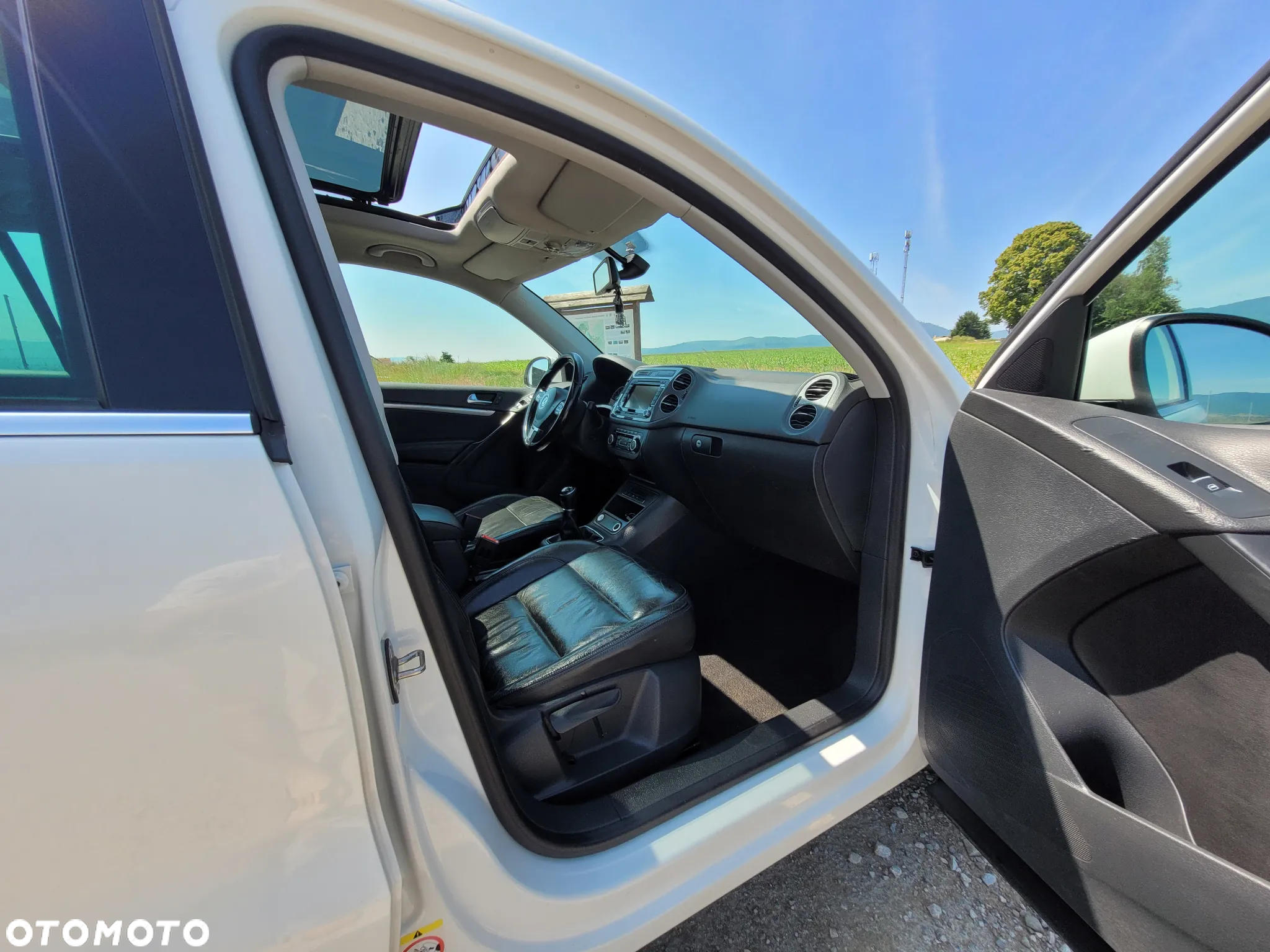 Volkswagen Tiguan 2.0 TDI DPF BlueMotion Technology Exclusive - 30