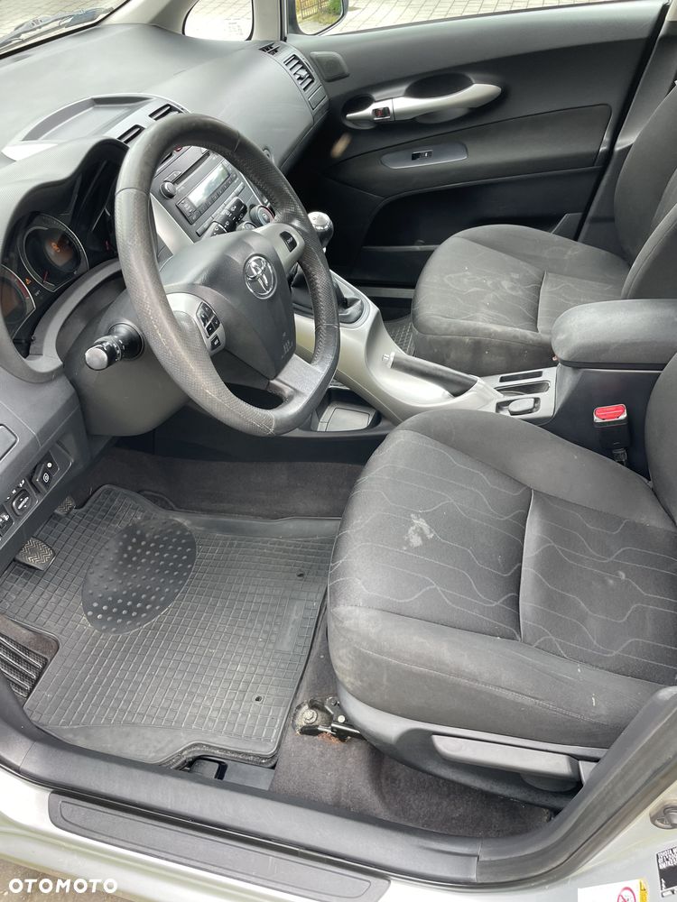 Toyota Auris 1.6 Dynamic - 9