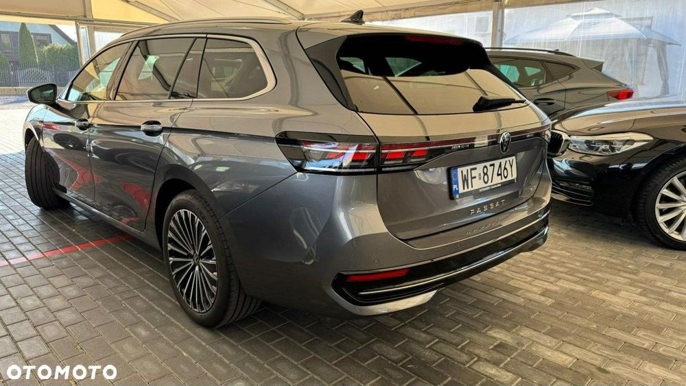 Volkswagen Passat - 36