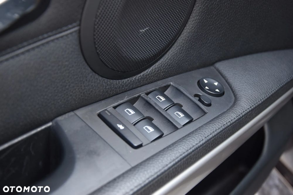 BMW Seria 3 - 28