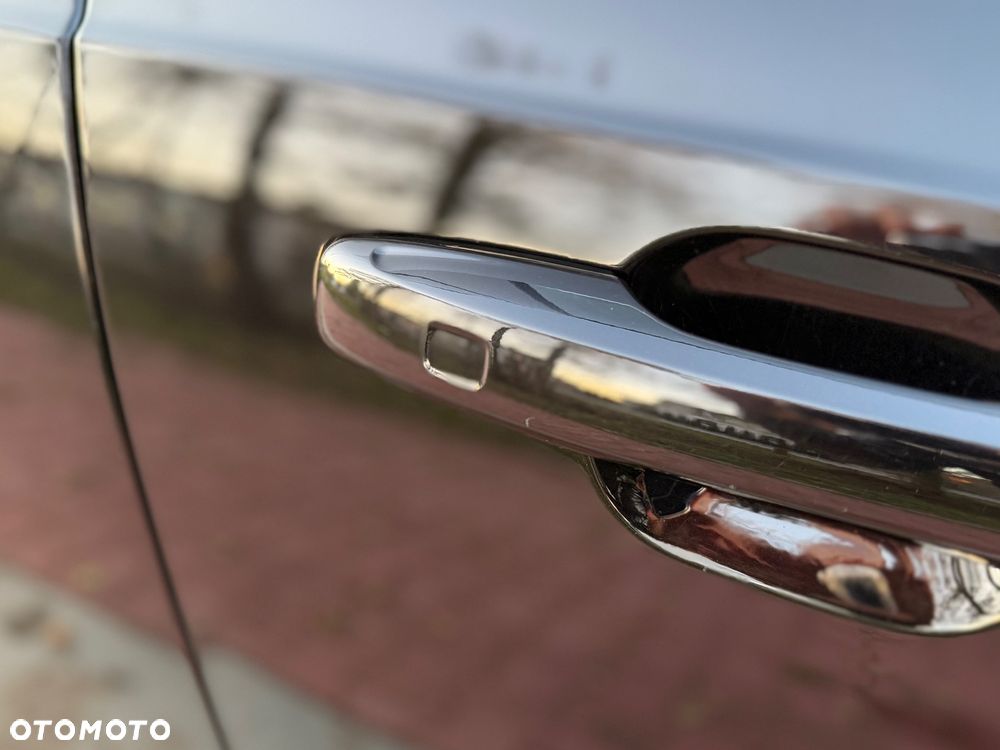 Volvo XC 90 D5 AWD Momentum 7os - 31