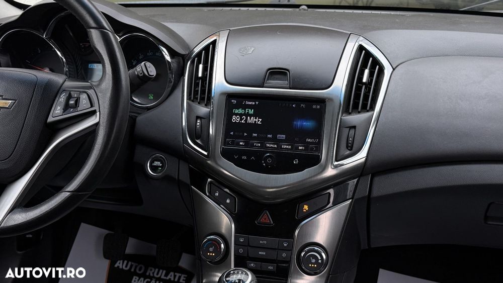 Chevrolet Cruze - 15