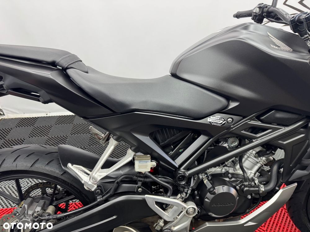 Honda CB - 28