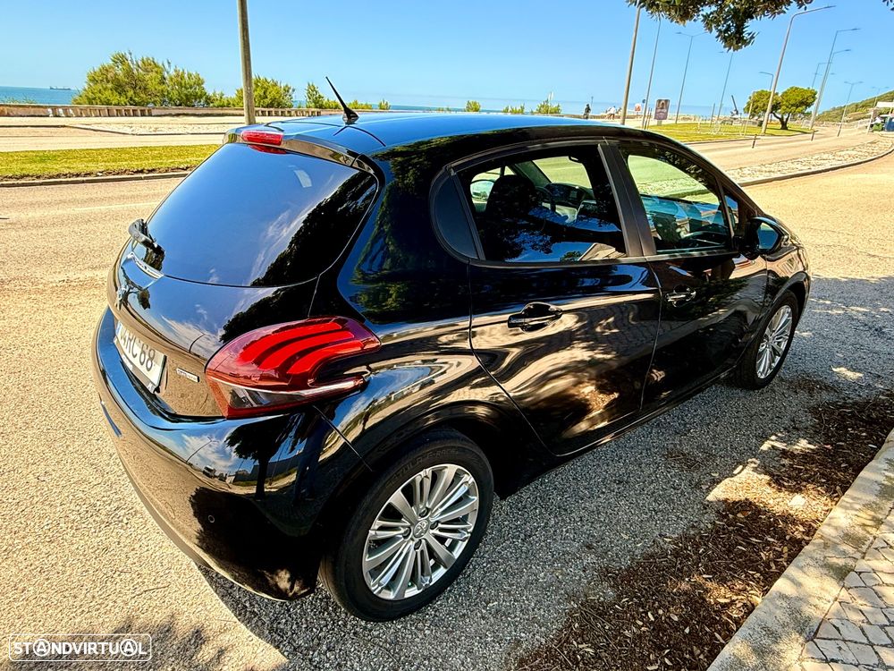 Peugeot 208 1.2 PureTech Style - 35