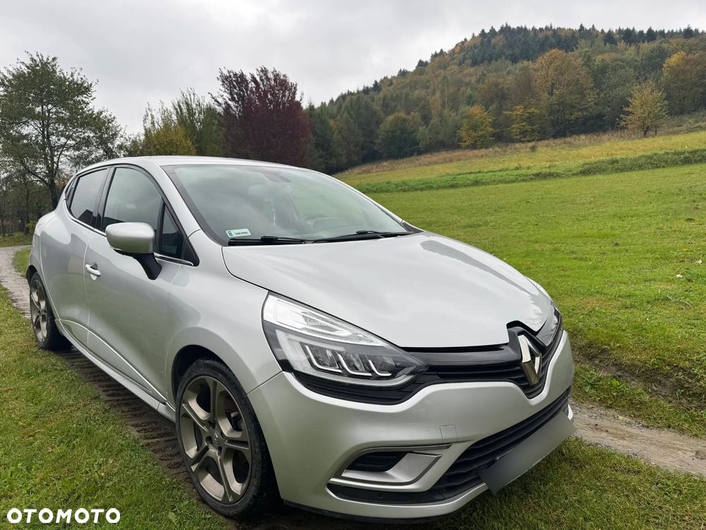 Renault Clio - 1