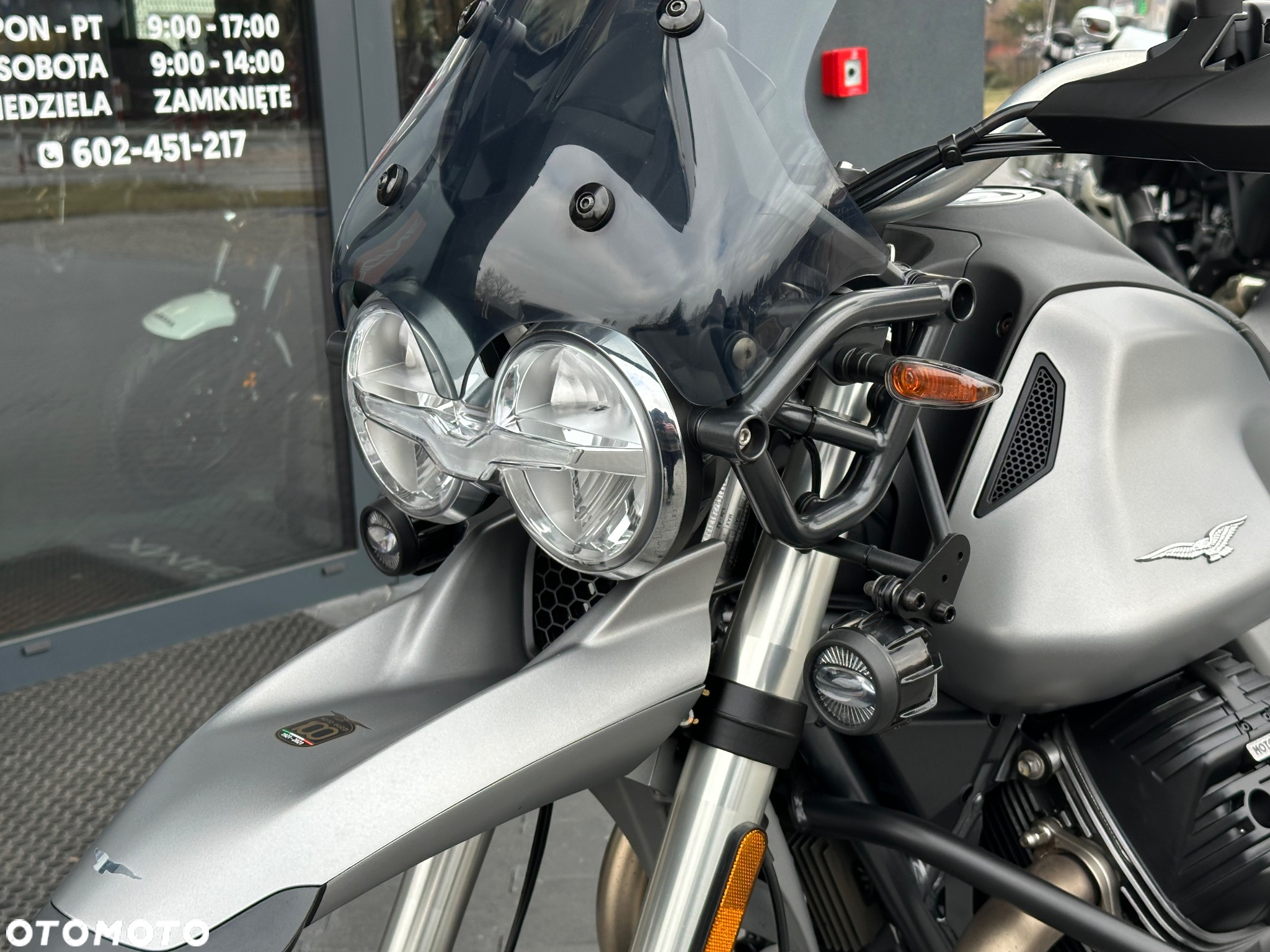 Moto Guzzi V85 - 36