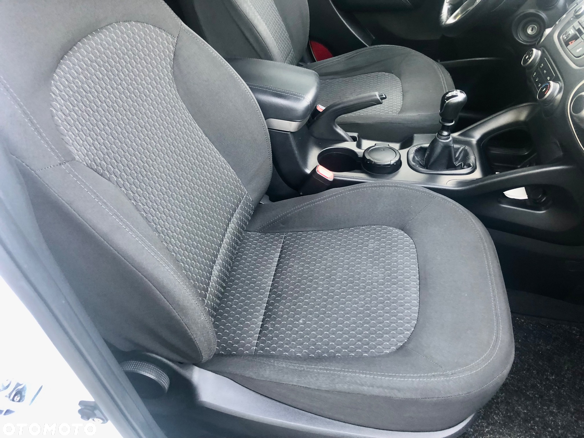 Hyundai ix35 1.6 2WD blue Comfort - 25