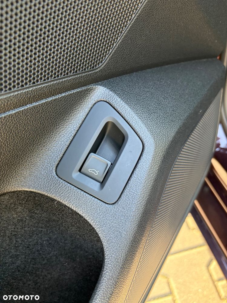 Volkswagen Passat 1.8 TSI BMT Highline - 26