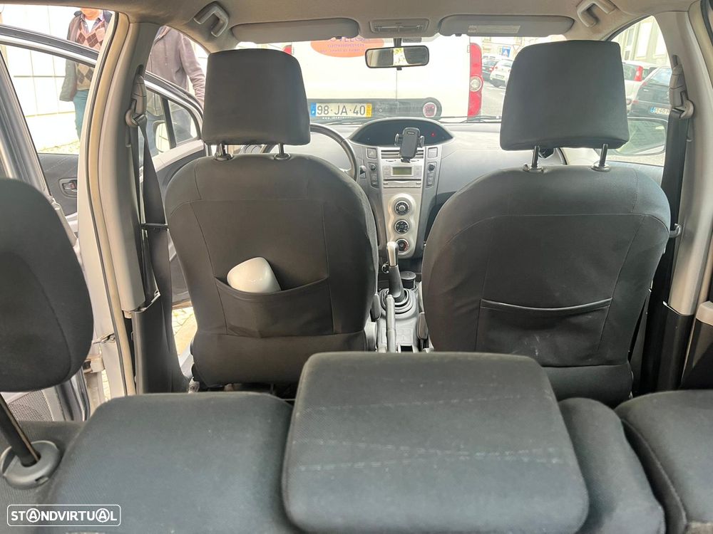 Toyota Yaris 1.0 VVT-i - 20