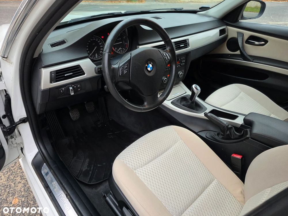 BMW Seria 3 - 29