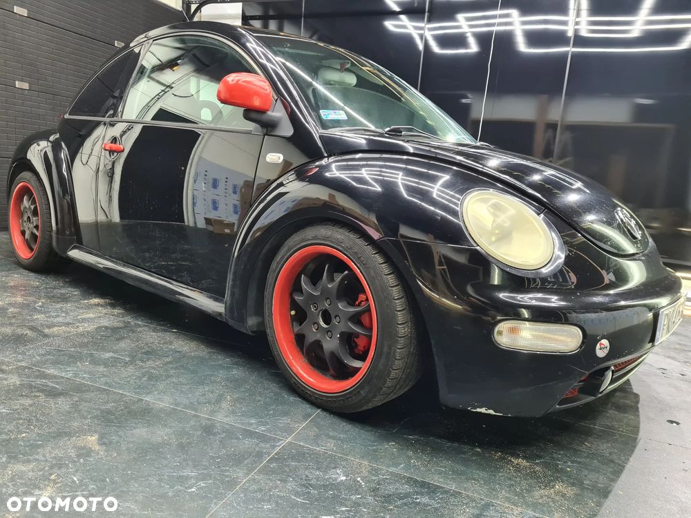 Volkswagen New Beetle - 1