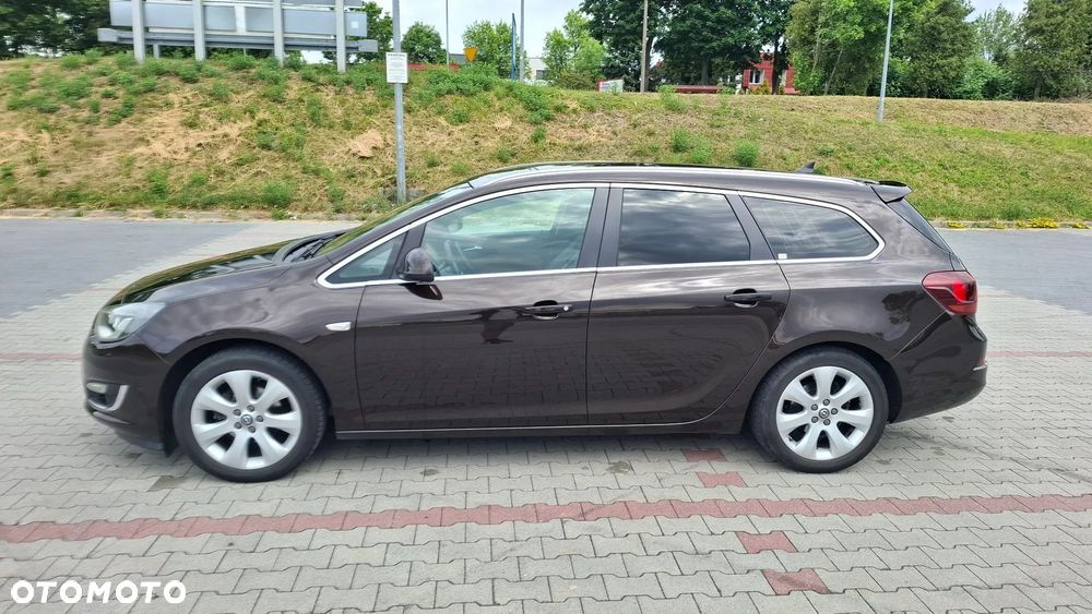 Opel Astra 1.4 Turbo Exklusiv - 3