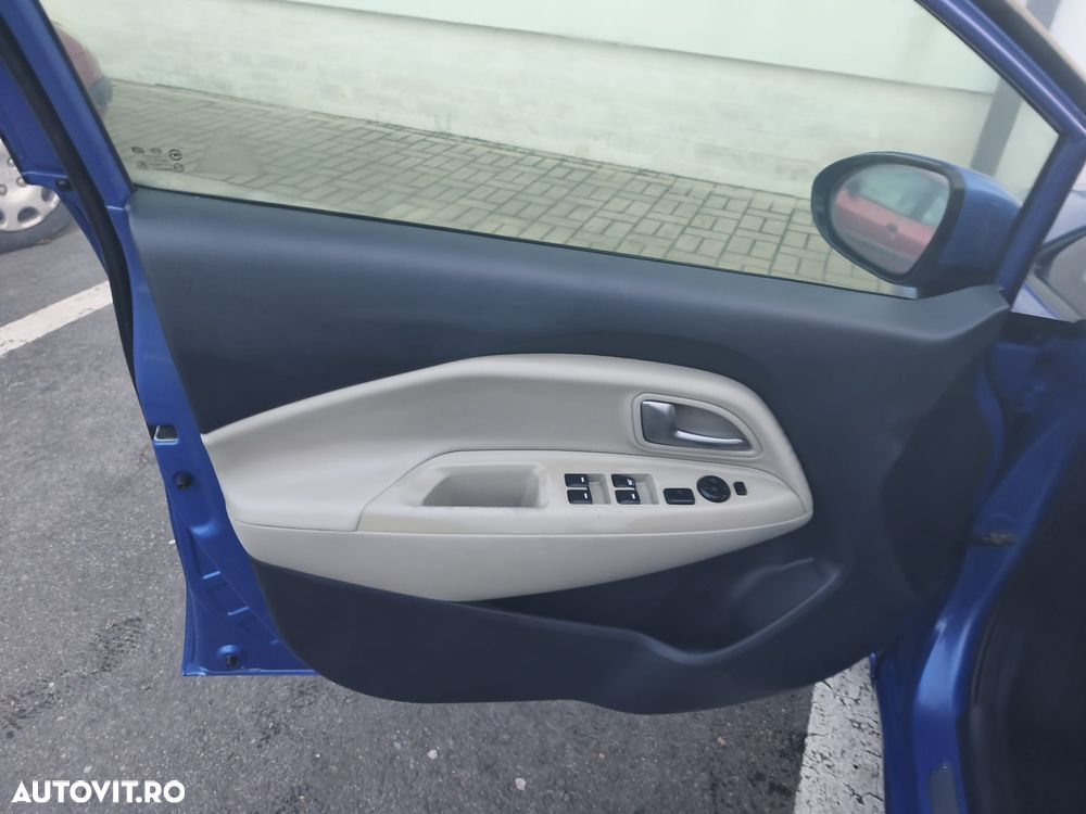 Kia Rio 1.4 CRDI Fifa World Cup Edition - 11